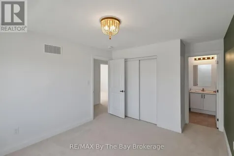52 Amber Drive Wasaga Beach ON L9Z 0R9
