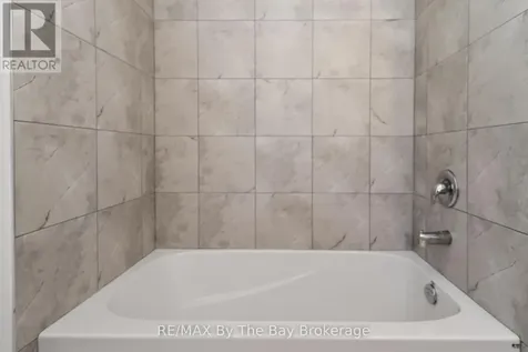 52 Amber Drive Wasaga Beach ON L9Z 0R9