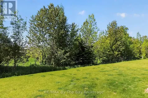 52 Amber Drive Wasaga Beach ON L9Z 0R9