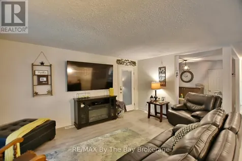 60 57th Street South Wasaga Beach ON L9Z 1W5