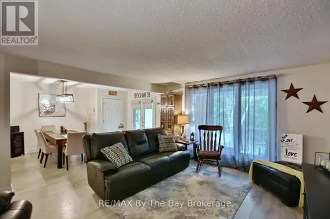 60 57th Street South Wasaga Beach ON L9Z 1W5
