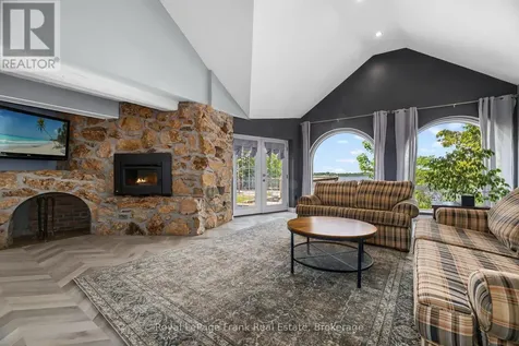 24 Pettet Drive Scugog ON L9L 1B4