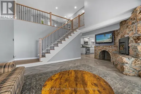 24 Pettet Drive Scugog ON L9L 1B4