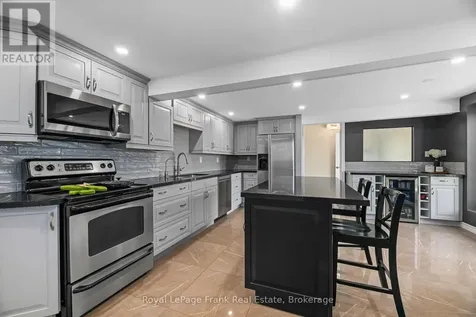 24 Pettet Drive Scugog ON L9L 1B4