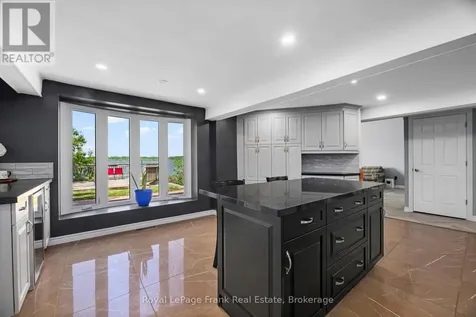 24 Pettet Drive Scugog ON L9L 1B4