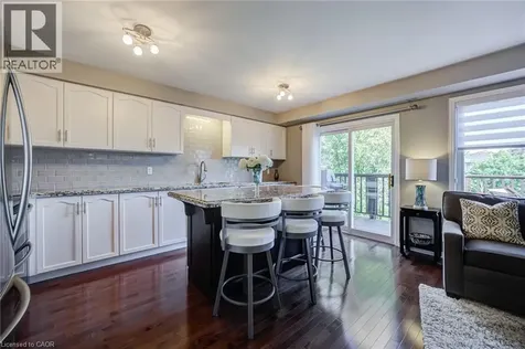 2295 Kingfisher Court Oakville ON L6M 3Z3
