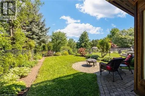 2295 Kingfisher Court Oakville ON L6M 3Z3