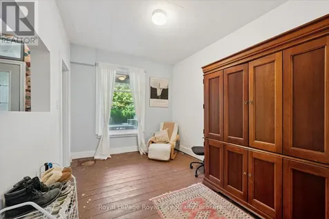 115 Grove Street Guelph (st. George's) ON N1E 2W8