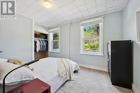 115 Grove Street Guelph (st. George's) ON N1E 2W8