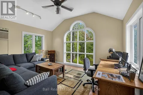 85 Hillcrest Road North Kawartha ON K0L 3E0