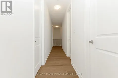 54 Gretzky Avenue Barrie ON L9J 1A8