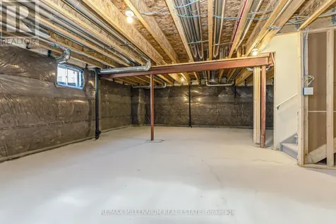 54 Gretzky Avenue Barrie ON L9J 1A8