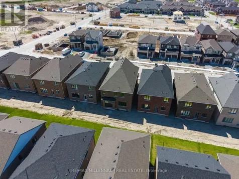54 Gretzky Avenue Barrie ON L9J 1A8