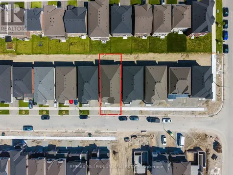 54 Gretzky Avenue Barrie ON L9J 1A8