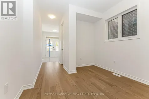 54 Gretzky Avenue Barrie ON L9J 1A8