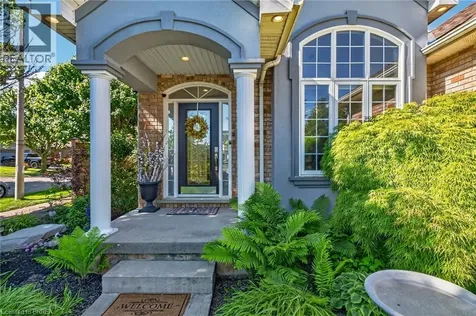 62 Varley Crescent Brantford ON N3R 7Z7