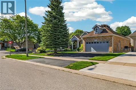 62 Varley Crescent Brantford ON N3R 7Z7