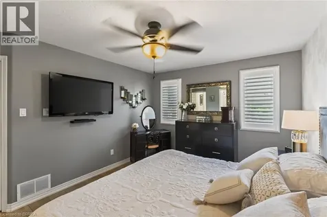62 Varley Crescent Brantford ON N3R 7Z7