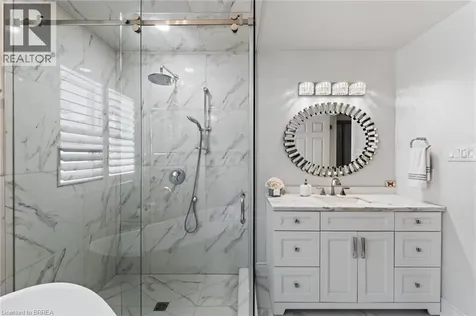 62 Varley Crescent Brantford ON N3R 7Z7