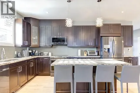 30 Lakeshore Road Wasaga Beach ON L9Z 2Y3