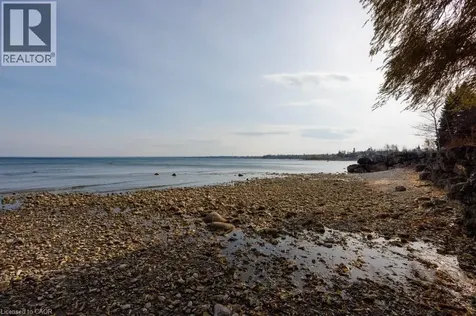 30 Lakeshore Road Wasaga Beach ON L9Z 2Y3