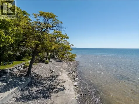 689 Sandy Bay Road Dunnville ON N1A 2W6