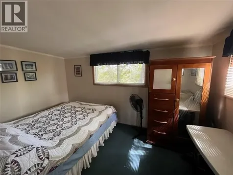 689 Sandy Bay Road Dunnville ON N1A 2W6
