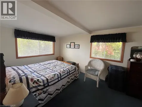 689 Sandy Bay Road Dunnville ON N1A 2W6