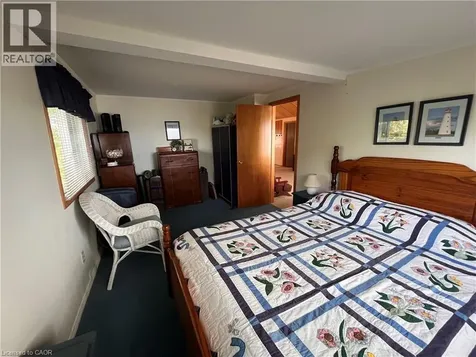 689 Sandy Bay Road Dunnville ON N1A 2W6
