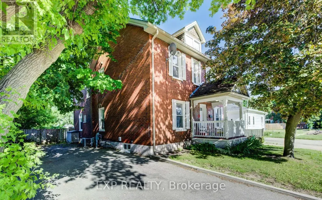 63 Brook Street Cambridge ON N1R 4C4