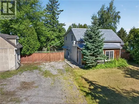 126 Mountain Street Grimsby ON L3M 4E7