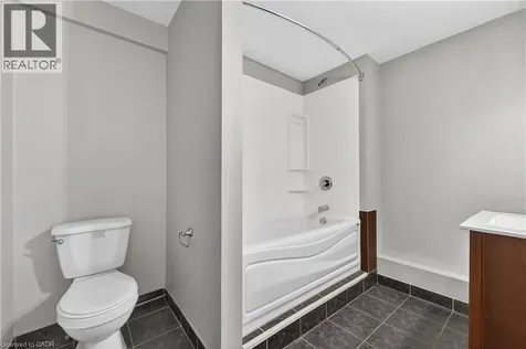 126 Mountain Street Grimsby ON L3M 4E7