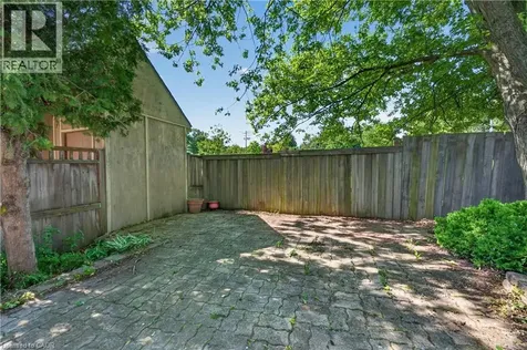 126 Mountain Street Grimsby ON L3M 4E7