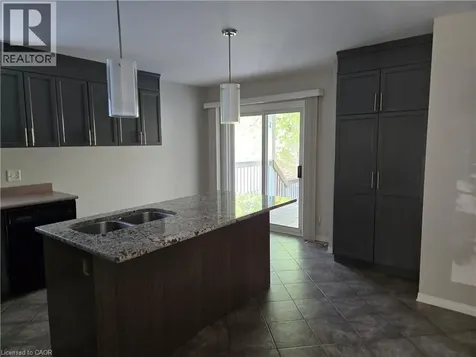 73 Foxtail Avenue Welland ON L3C 7J6