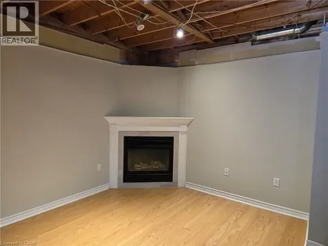 73 Foxtail Avenue Welland ON L3C 7J6