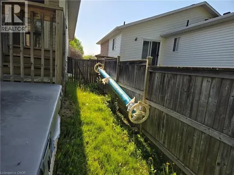 73 Foxtail Avenue Welland ON L3C 7J6