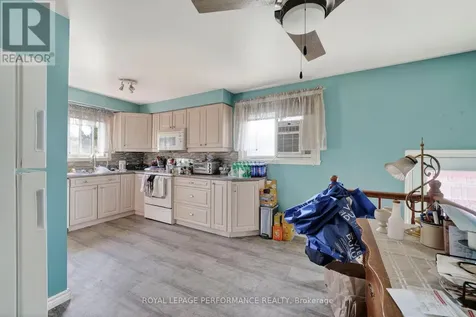 10 Valecrest Drive Cornwall ON K6H 6E1