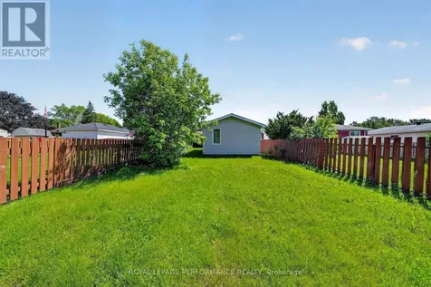 10 Valecrest Drive Cornwall ON K6H 6E1