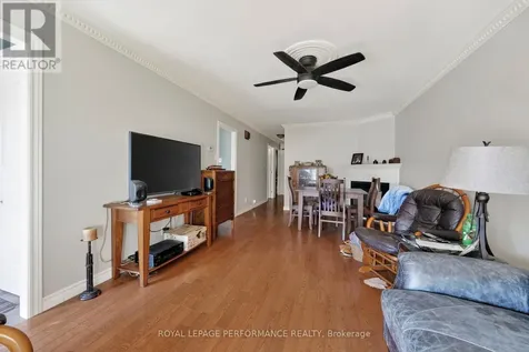 10 Valecrest Drive Cornwall ON K6H 6E1