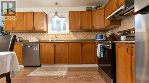 6 Royal Beech Drive Wasaga Beach ON L9Z 1H1