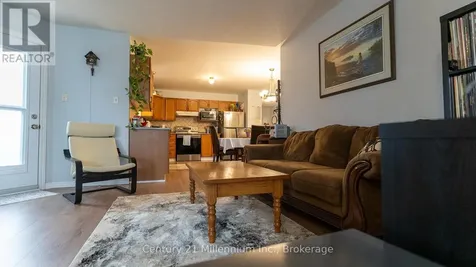 6 Royal Beech Drive Wasaga Beach ON L9Z 1H1