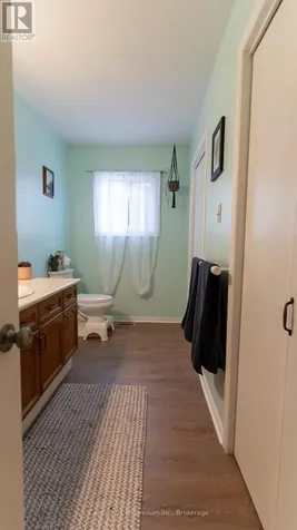 6 Royal Beech Drive Wasaga Beach ON L9Z 1H1