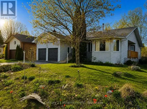 6 Royal Beech Drive Wasaga Beach ON L9Z 1H1