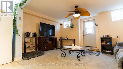 6 Royal Beech Drive Wasaga Beach ON L9Z 1H1