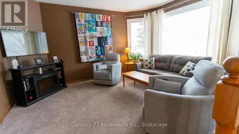 6 Royal Beech Drive Wasaga Beach ON L9Z 1H1