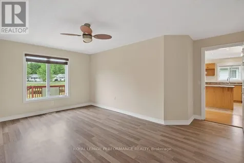1008 Ada Barrington Private Ottawa ON K4P 0A7