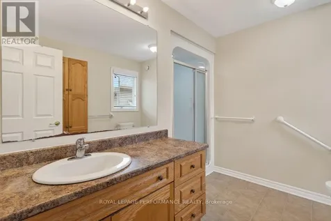 1008 Ada Barrington Private Ottawa ON K4P 0A7
