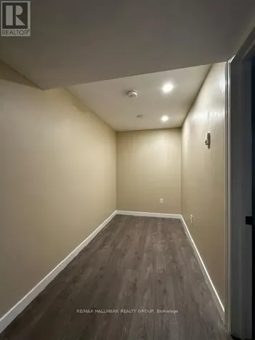 1488 Meadowbrook Road Ottawa ON K1B 5C3