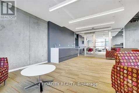 105 Champagne Avenue South Ottawa ON K1S 5E5