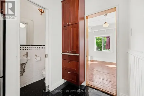 279 Cambridge Street North Ottawa ON K1R 7B1